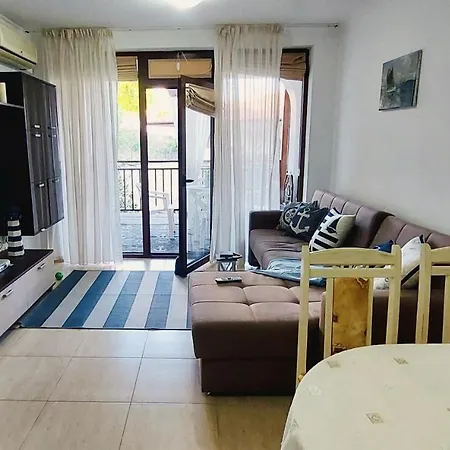 Captain's At Marina Dinevi, Arena 1, Parking Apartman Szveti Vlasz